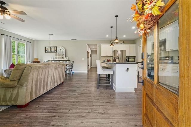 120 E KILLIAN Street, Canton, GA 30114