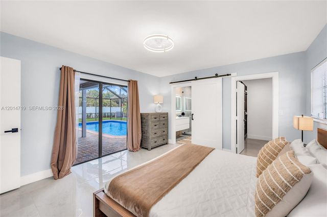 1111 NW 70th Ter, Plantation, FL 33313