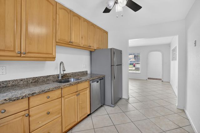 121 NW 52nd Street, Oakland Park, FL 33309