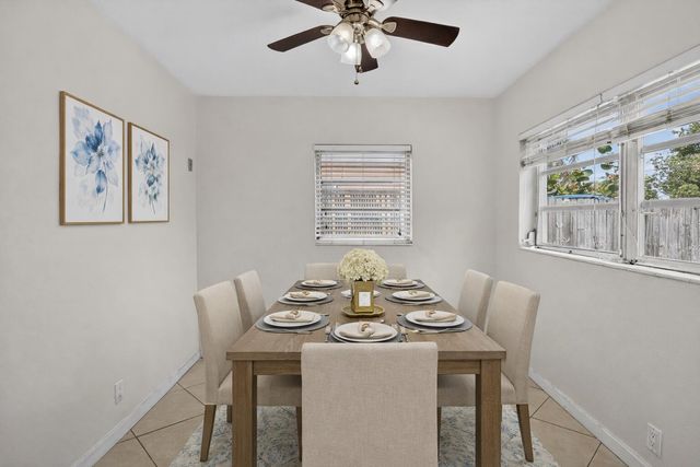 121 NW 52nd Street, Oakland Park, FL 33309