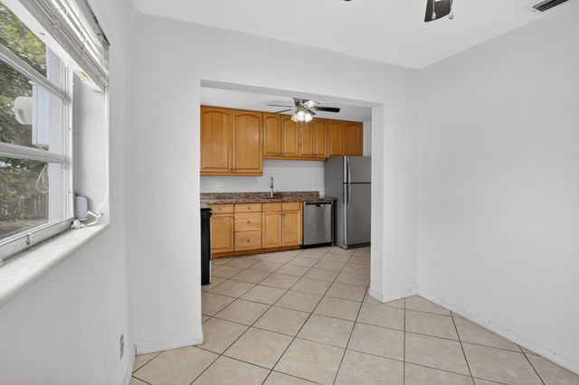 121 NW 52nd Street, Oakland Park, FL 33309