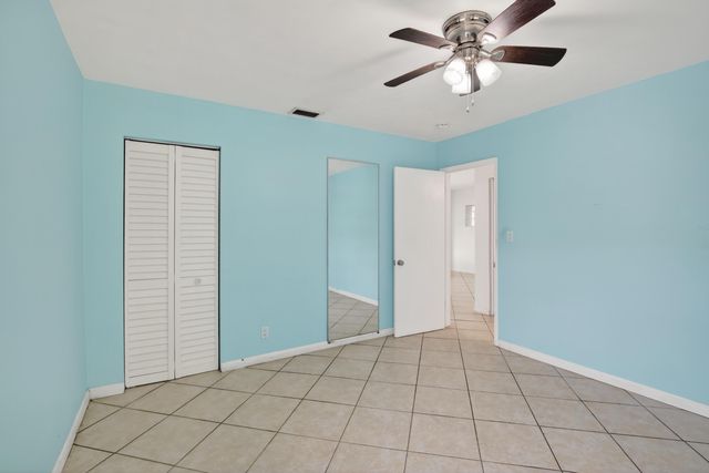121 NW 52nd Street, Oakland Park, FL 33309