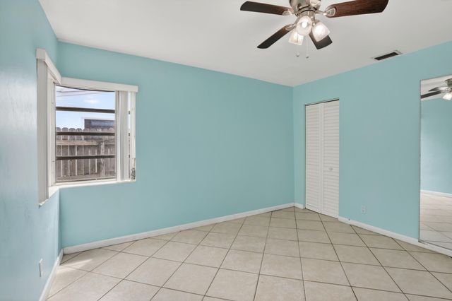 121 NW 52nd Street, Oakland Park, FL 33309