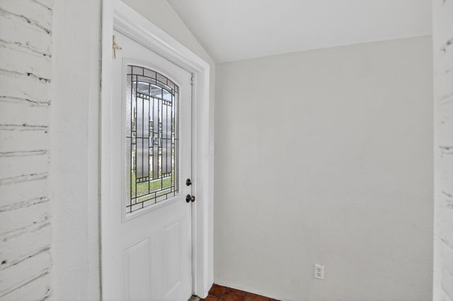 121 NW 52nd Street, Oakland Park, FL 33309