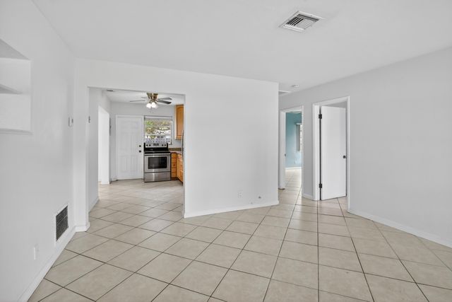 121 NW 52nd Street, Oakland Park, FL 33309