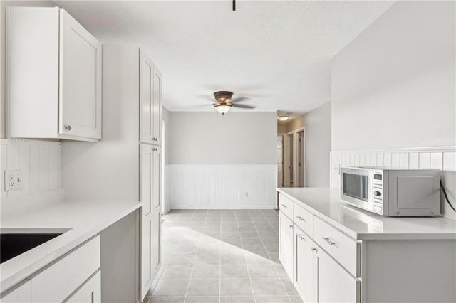 5601 NE San Rafael Drive, Kansas City, MO 64119