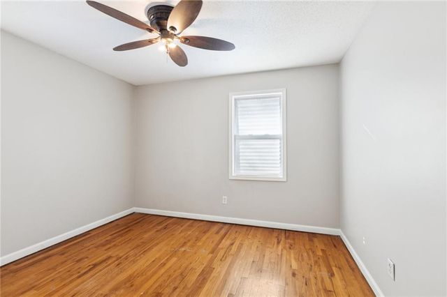 5601 NE San Rafael Drive, Kansas City, MO 64119