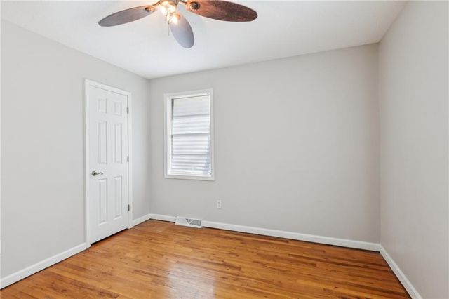 5601 NE San Rafael Drive, Kansas City, MO 64119