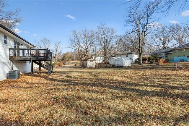 5601 NE San Rafael Drive, Kansas City, MO 64119