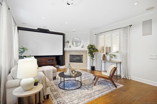 1884 Autumn, Vista, CA 92084
