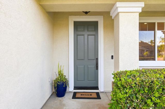 1884 Autumn, Vista, CA 92084
