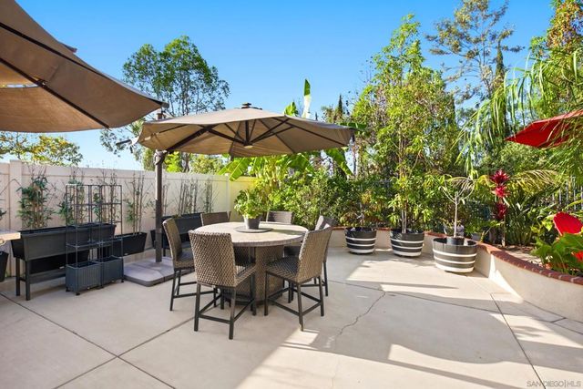 1884 Autumn, Vista, CA 92084