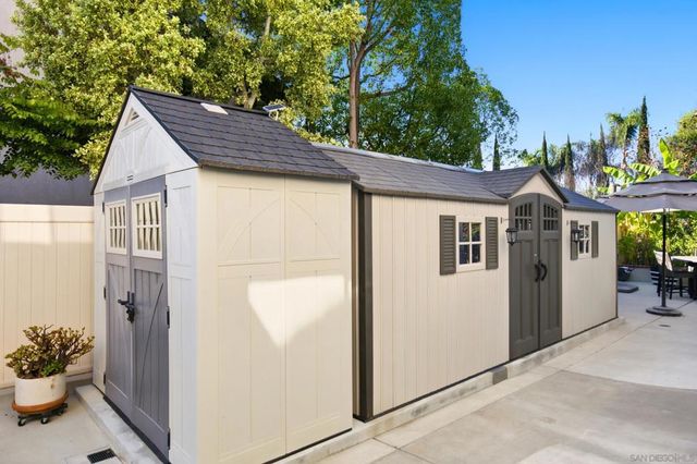 1884 Autumn, Vista, CA 92084