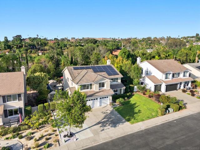 1884 Autumn, Vista, CA 92084