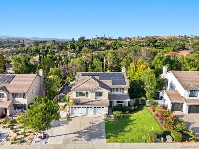 1884 Autumn, Vista, CA 92084