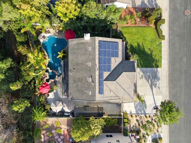 1884 Autumn, Vista, CA 92084