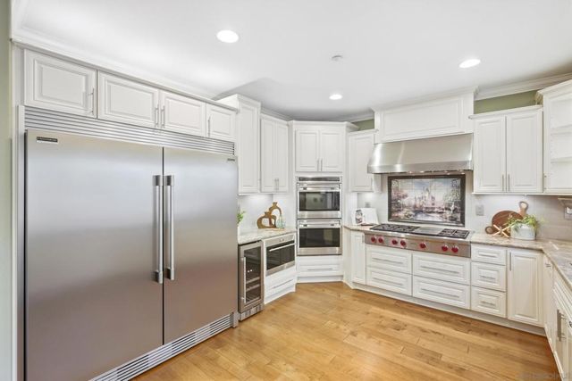 1884 Autumn, Vista, CA 92084