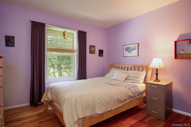 17 Merriewold Lane N, Monroe, NY 10950