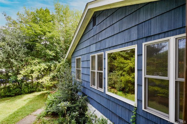 17 Merriewold Lane N, Monroe, NY 10950