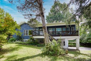17 Merriewold Lane N, Monroe, NY 10950