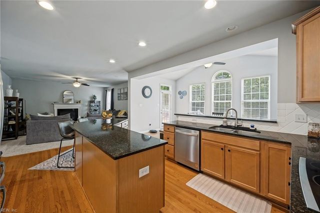9318 Stonehouse GLN, Toano, VA 23168