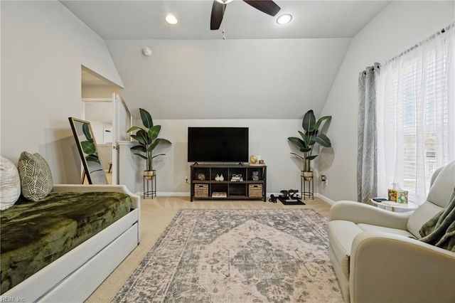 9318 Stonehouse GLN, Toano, VA 23168