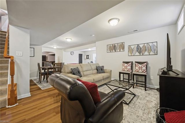 9318 Stonehouse GLN, Toano, VA 23168