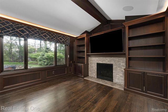 901 Bloomfield Club Court, Bloomfield Hills, MI 48301