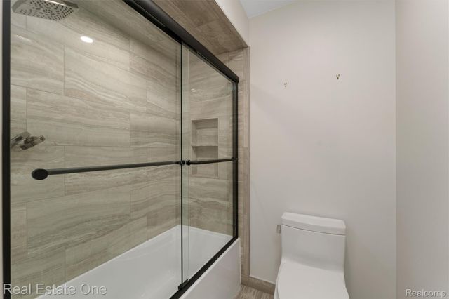 901 Bloomfield Club Court, Bloomfield Hills, MI 48301