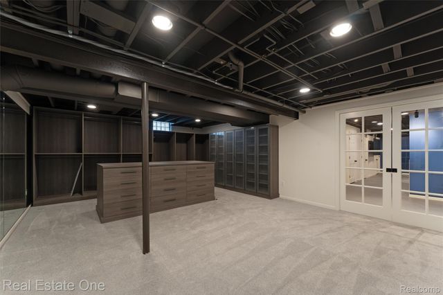 901 Bloomfield Club Court, Bloomfield Hills, MI 48301