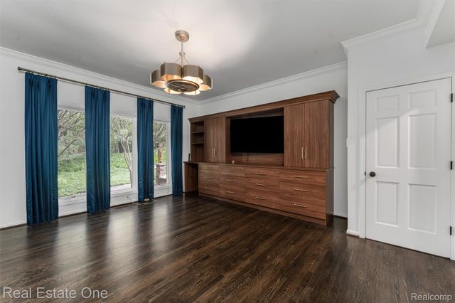 901 Bloomfield Club Court, Bloomfield Hills, MI 48301
