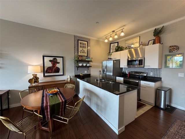 3025 Bryan Street 3E, Dallas, TX 75204