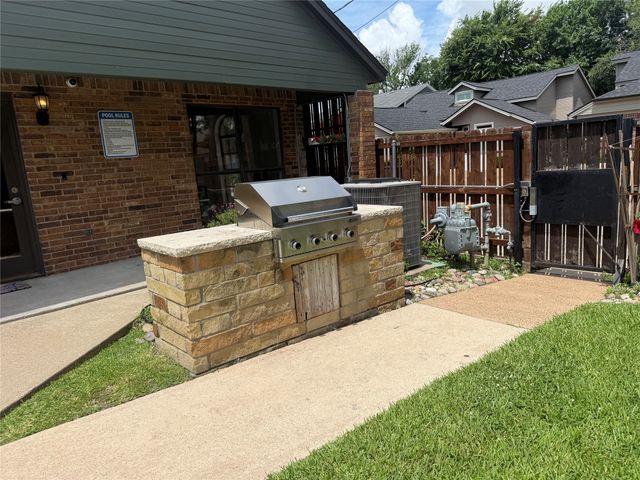 3025 Bryan Street 3E, Dallas, TX 75204