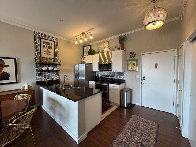 3025 Bryan Street 3E, Dallas, TX 75204