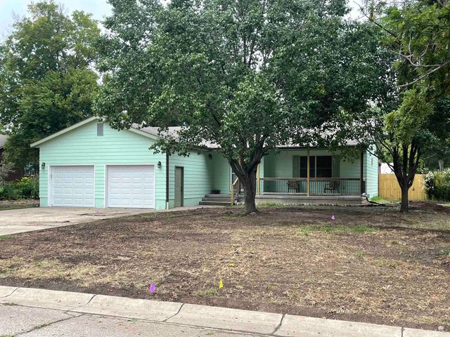 913 N Elm Street, Abilene, KS 67410
