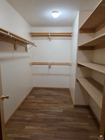 913 N Elm Street, Abilene, KS 67410