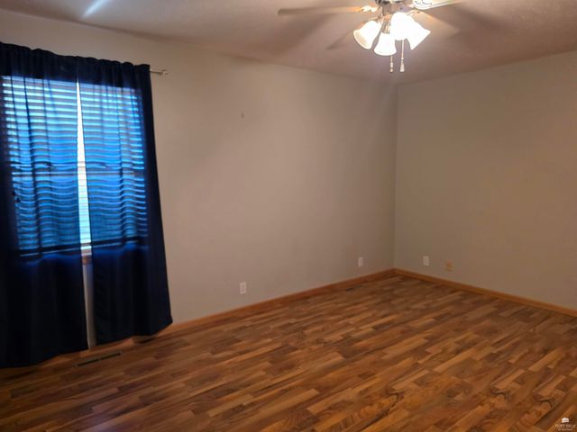 913 N Elm Street, Abilene, KS 67410