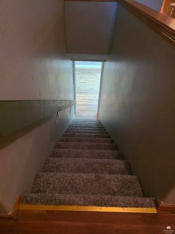 913 N Elm Street, Abilene, KS 67410