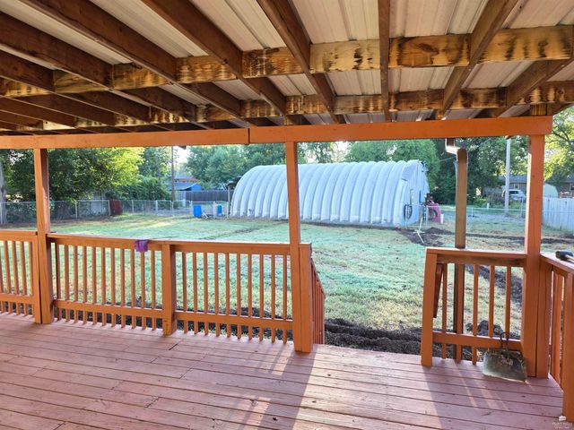 913 N Elm Street, Abilene, KS 67410
