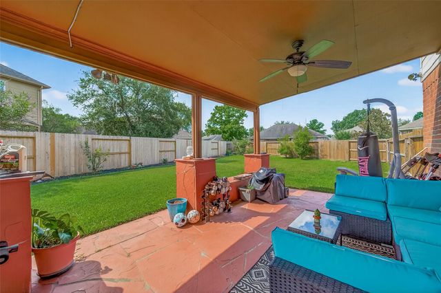 19315 Laguna Woods Drive, Tomball, TX 77375