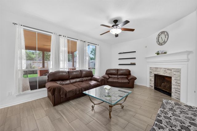 19315 Laguna Woods Drive, Tomball, TX 77375