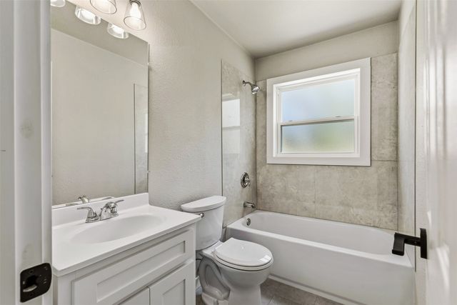 417 N Burdette Avenue, Sherman, TX 75090