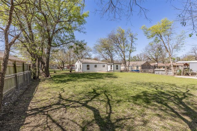 417 N Burdette Avenue, Sherman, TX 75090