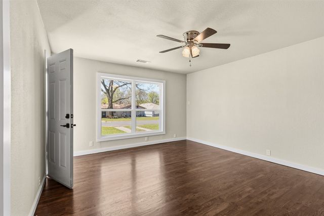 417 N Burdette Avenue, Sherman, TX 75090