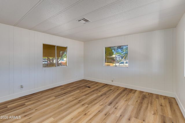 102 S 96TH Street, Mesa, AZ 85208