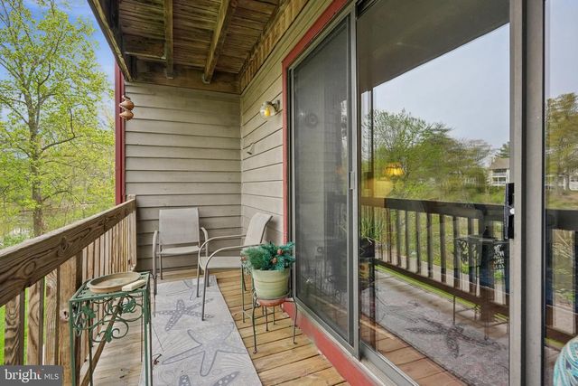 3303-A CHADBURY RD, Mount Laurel, NJ 08054