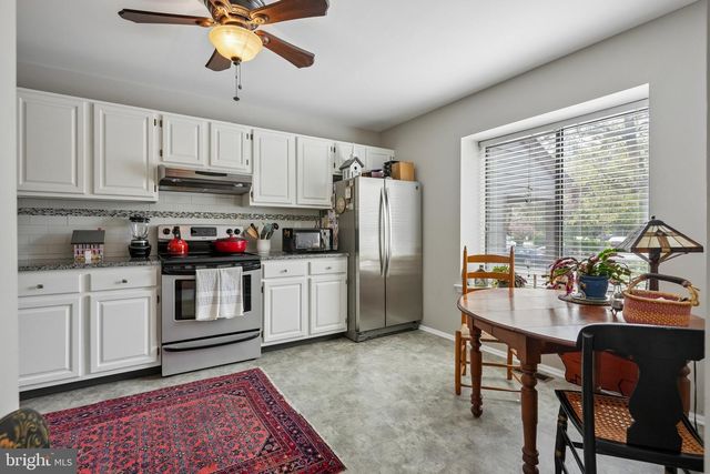 3303-A CHADBURY RD, Mount Laurel, NJ 08054