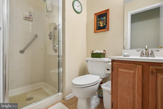 3303-A CHADBURY RD, Mount Laurel, NJ 08054