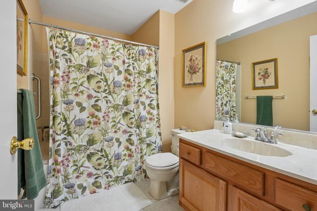 3303-A CHADBURY RD, Mount Laurel, NJ 08054