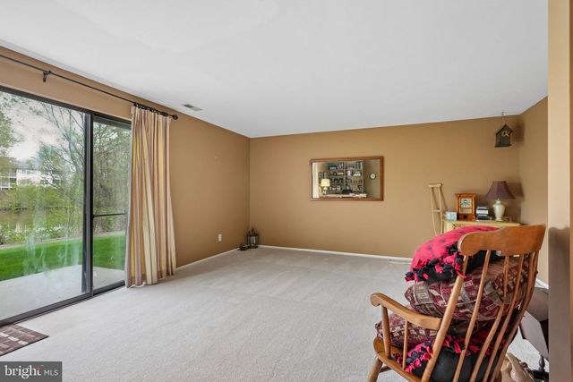 3303-A CHADBURY RD, Mount Laurel, NJ 08054